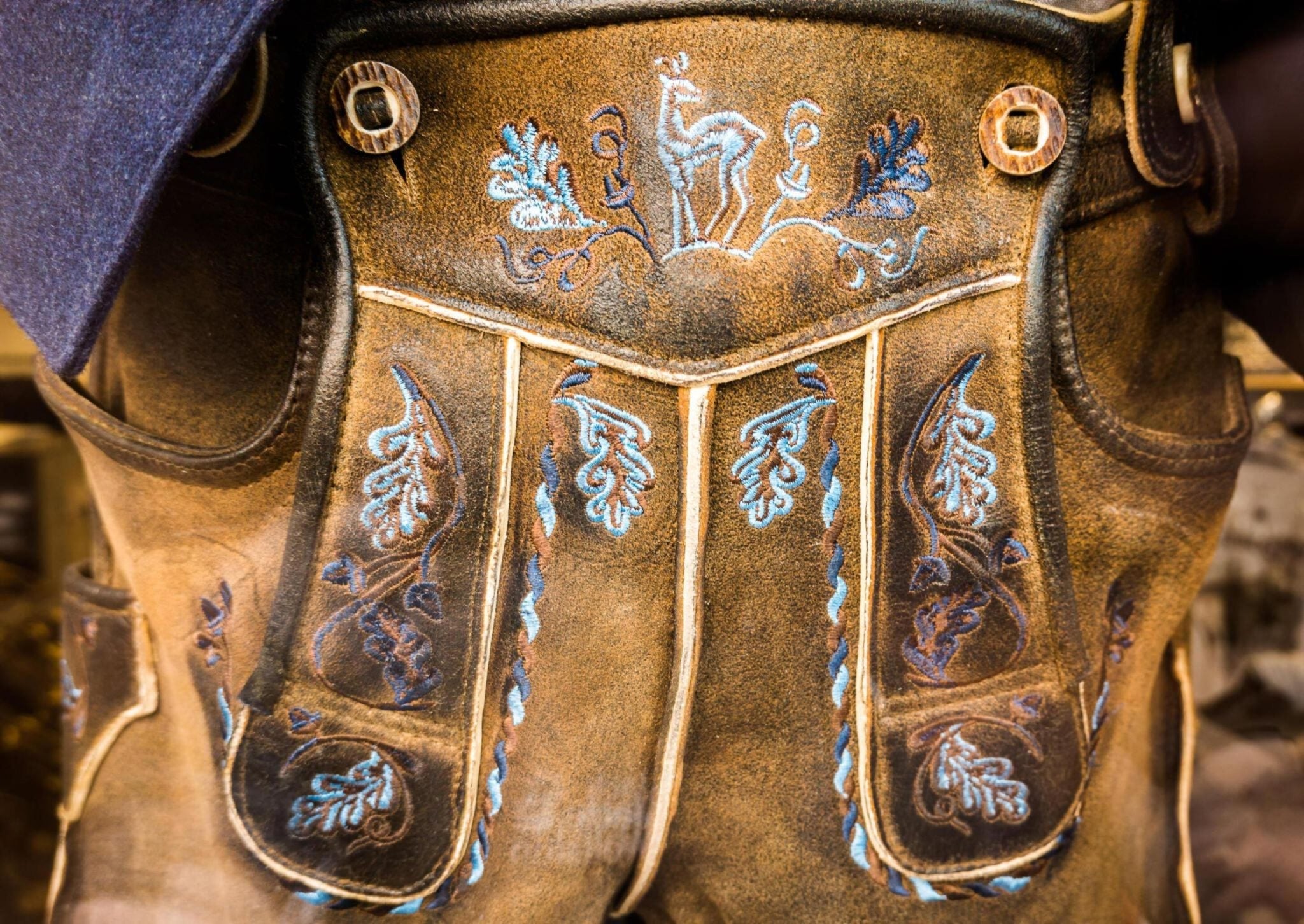 how to clean lederhosen