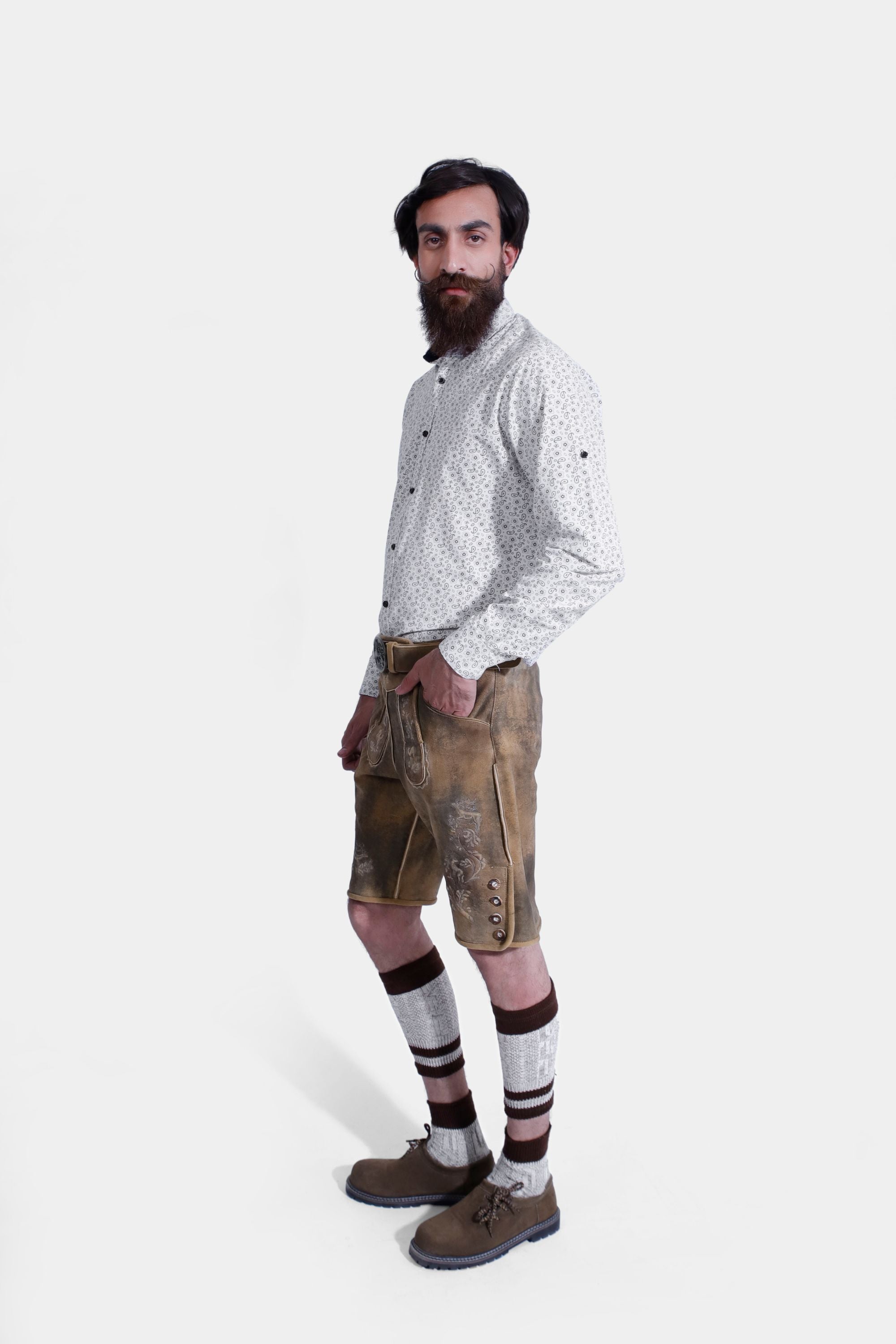 Side view of a man wearing Traditional Lederhosen Short Marco Beige