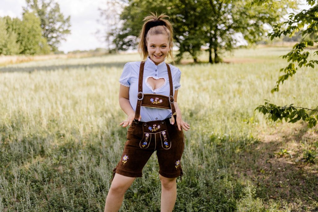 The Elegance Of Lederhosen For Women Bayerische Alpen™