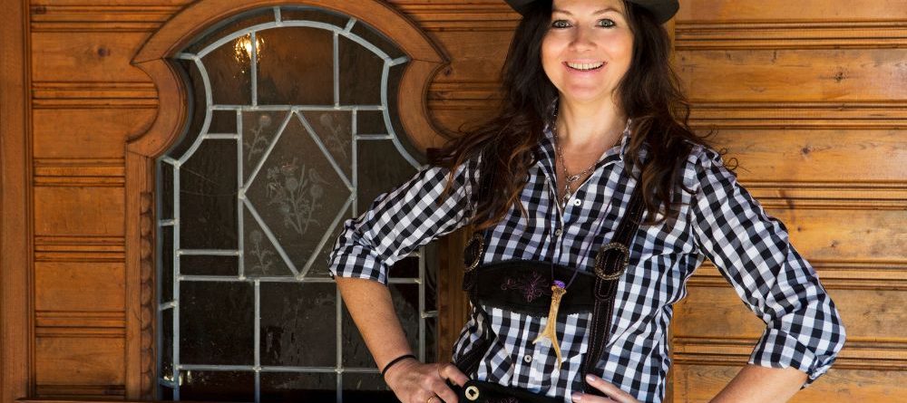 Exploring the Trend of Women Lederhosen