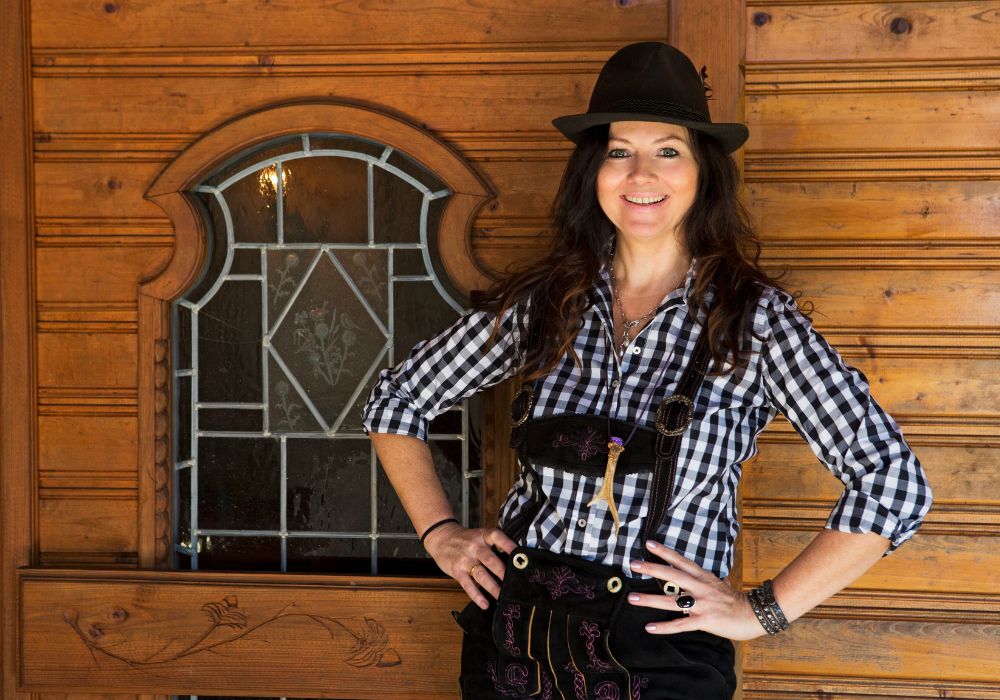 Exploring the Trend of Women Lederhosen